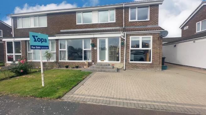 4 bed property, in The Orchard, £260,000