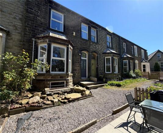 4 bed property, in Woodlea Bank, £239,950