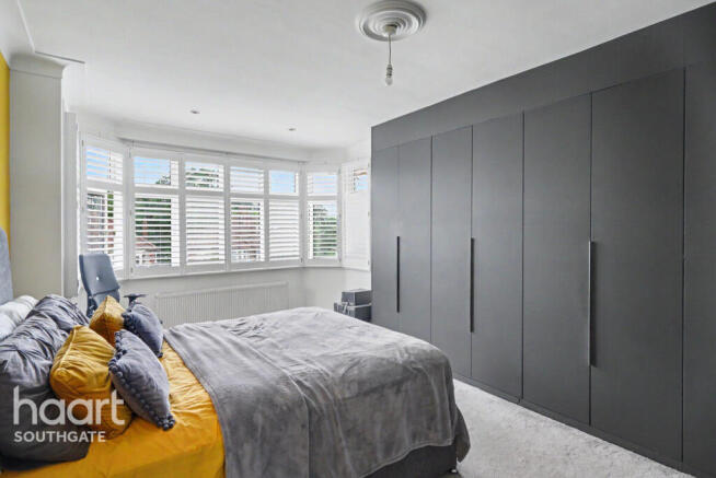 3 bed property, in Morton Way, £950,000