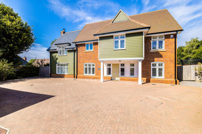 4 bed property, in The Brackens, £1,500,000