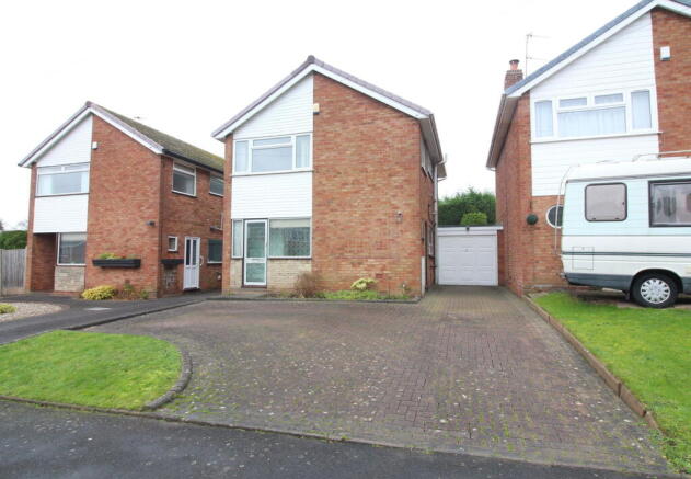 3 bed property, in Kingswinford, £264,500