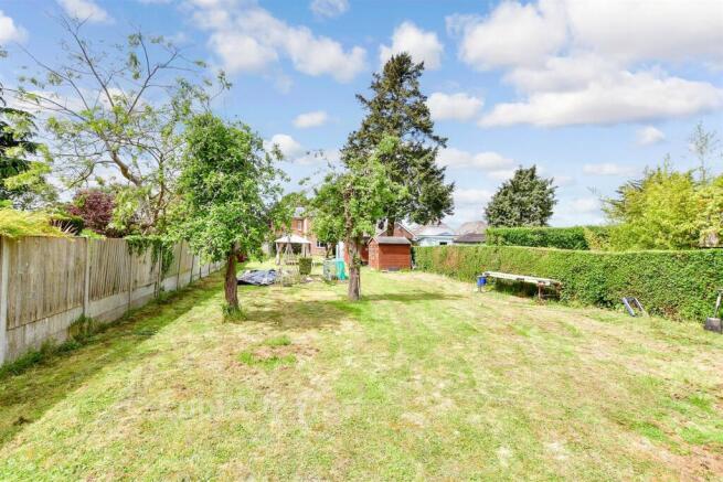 3 bed property, in Stein Road, £600,000