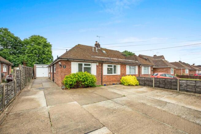 3 bed property, in Vincents Way, £550,000