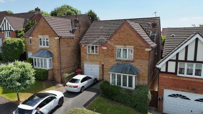 4 bed property, in Maes Brith Y Garn, £499,950