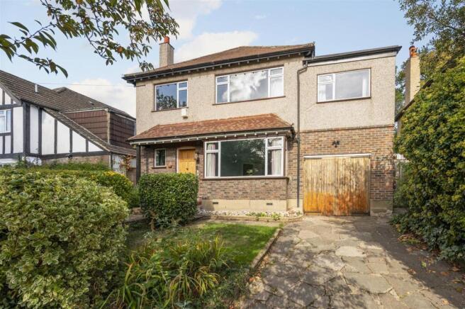 5 bed property, in Hunter Road, £2,100,000