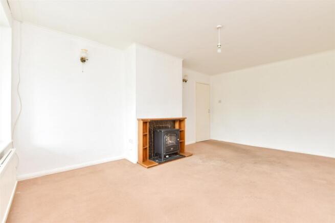 2 bed property, in Upper Free Down, £330,000