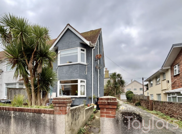 4 bed property, in Elmsleigh Road, £195,000