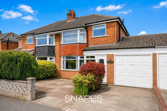 3 bed property, in Sunningdale Road, £380,000