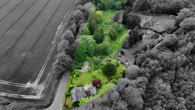 4 bed property, in South Lodge, £1,250,000