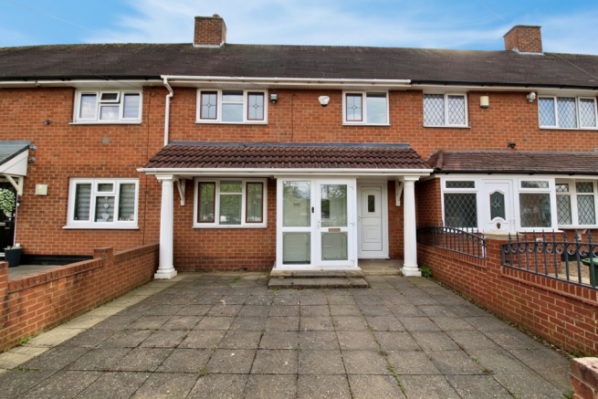 3 bed property, in Chester Road, £220,000