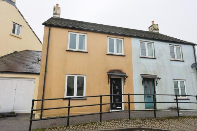 3 bed property, in Trevail Way, £169,950