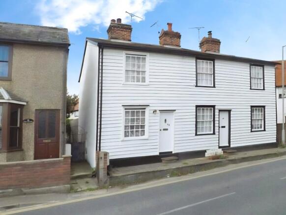 1 bed property, in Spring Road, £160,000