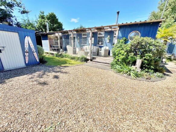 3 bed property, in Humberston Fitties, £160,000