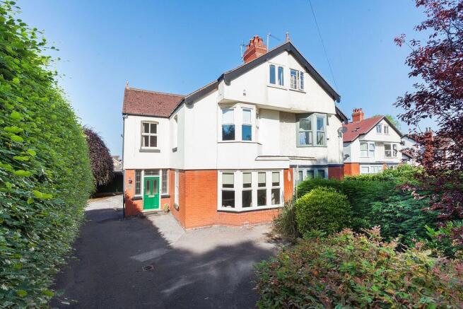 6 bed property, in Biddulph Road, £530,000