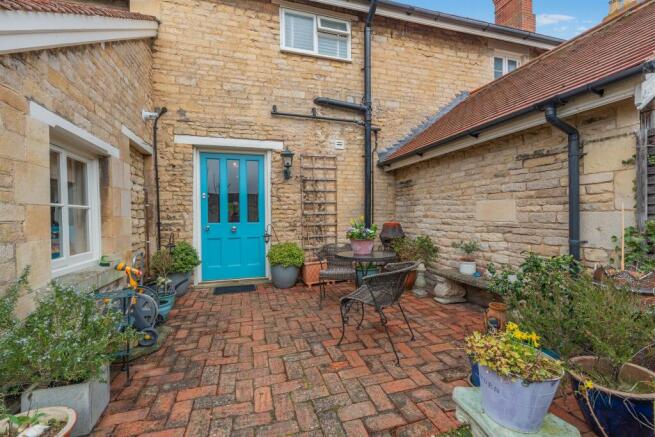 3 bed property, in Audit Hall Road, £550,000