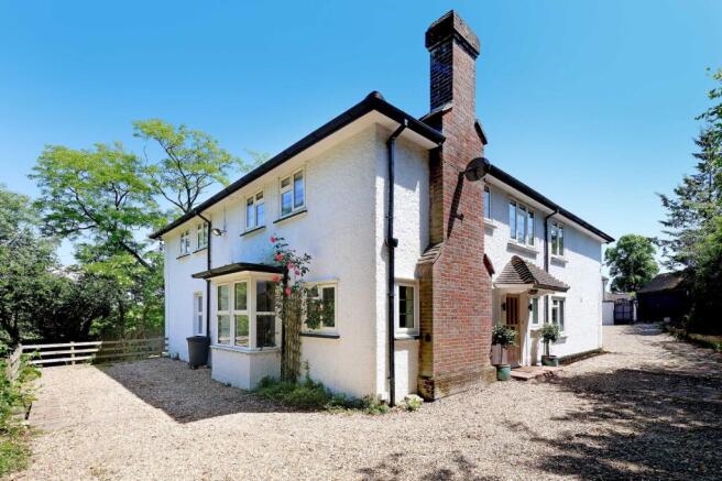 5 bed property, in Treadaway Hill, £1,695,000