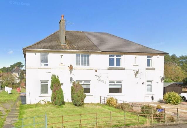 2 bed property, in Seymour Avenue, £45,000