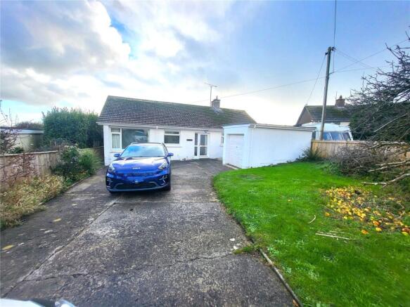 2 bed property, in Pwll Melyn, £265,000