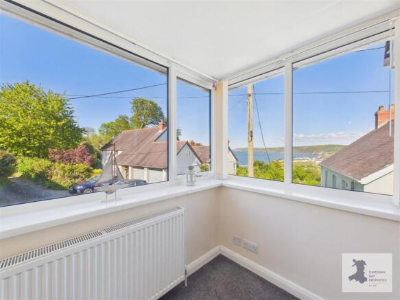 3 bed property, in Aberporth, £380,000