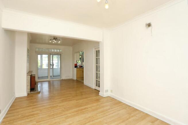 3 bed property, in Wincrofts Drive, £535,000