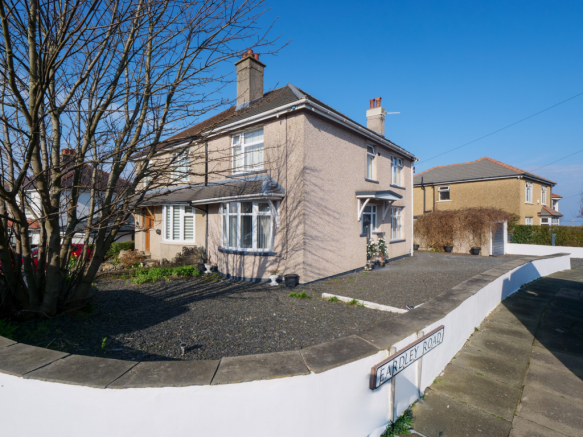 3 bed property, in Eardley Road, £305,000
