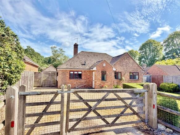 3 bed property, in Coopers Lane, £480,000