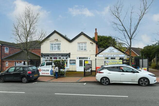 2 bed property, in Mansfield Road, £350,000