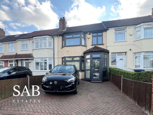 3 bed property, in Purcell Road, £610,000