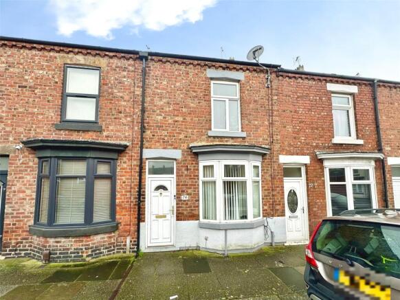2 bed property, in Fairfield Street, £75,000