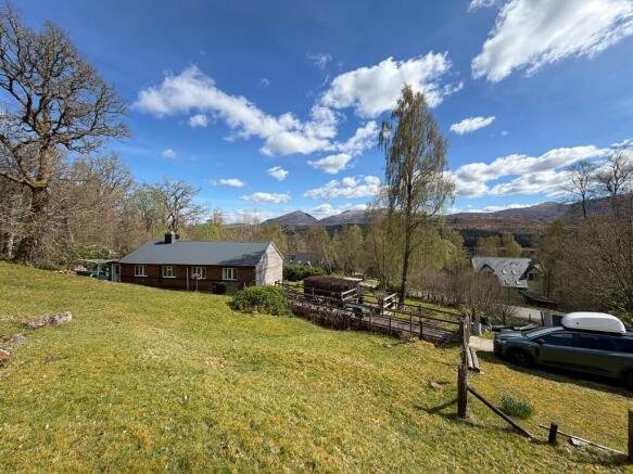 3 bed property, in Invergarry PH35, £165,000