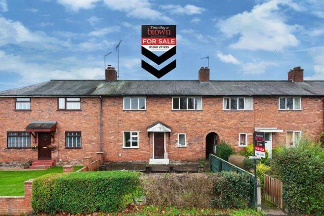 3 bed property, in Crescent Road, £185,000