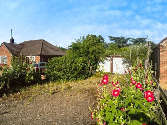 Land, in Gaultree Square, £100,000