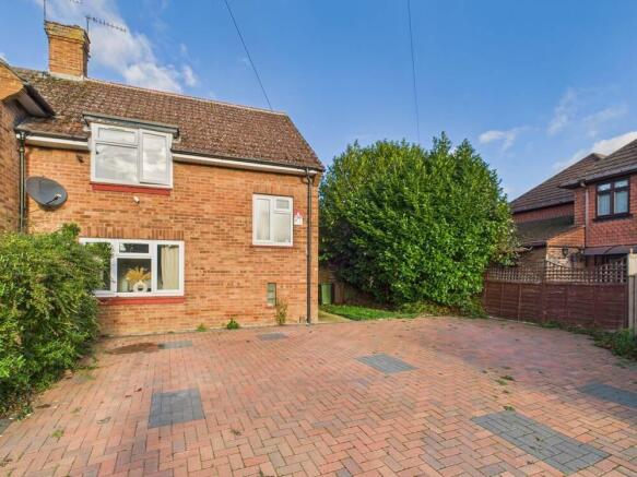 2 bed property, in Gloucester Crescent, £495,000