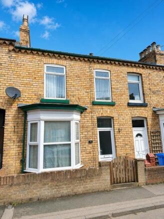 2 bed property, in Wykeham Street, £135,000