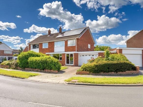 3 bed property, in Malvern Road, £275,000