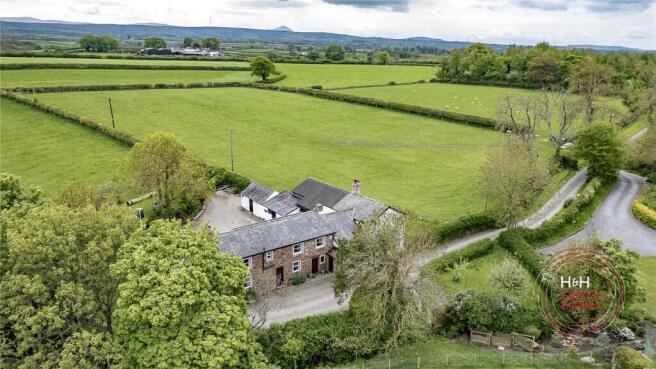 4 bed property, in Longthwaite Nook, £725,000