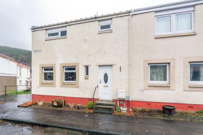 3 bed property, in 39 Damcroft, £199,500