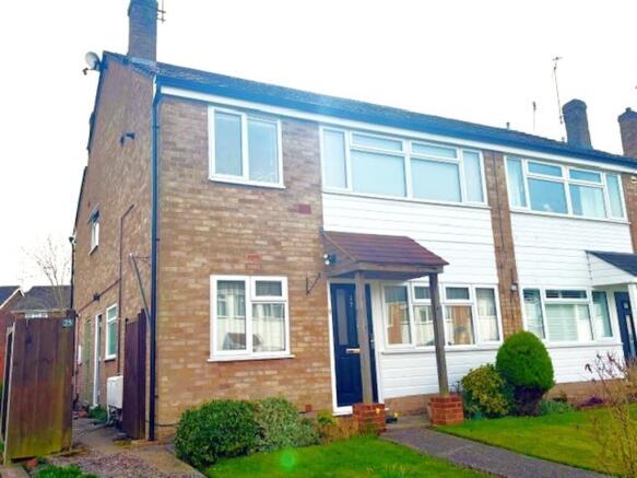 2 bed property, in Newlands Road, £319,995