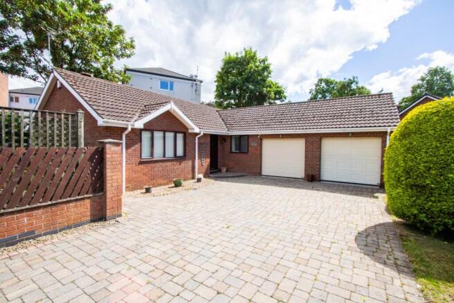 3 bed property, in Convent Grove, £315,000