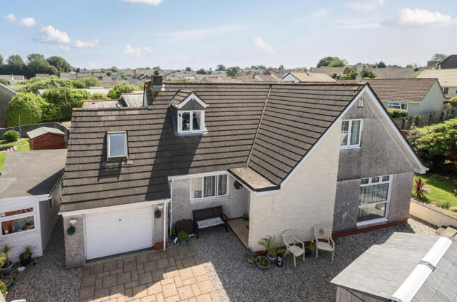 3 bed property, in Sheep Fair Meadow, £399,500