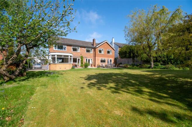 4 bed property, in Hinderton Drive, £750,000