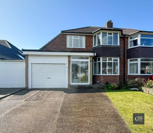 3 bed property, in Blackwood Drive, £400,000