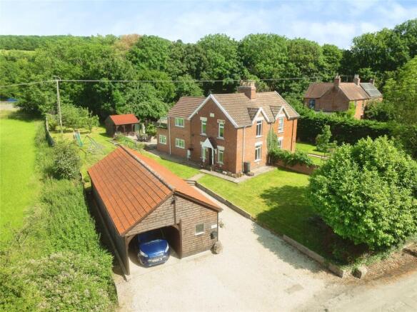 4 bed property, in The Green, £650,000