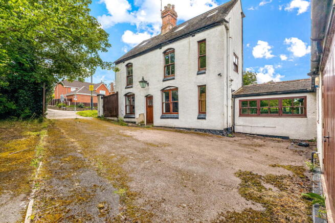 4 bed property, in Priory Cottage, £280,000