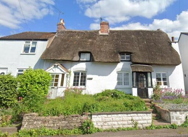 1 bed property, in 3 Banbury Road, £120,000