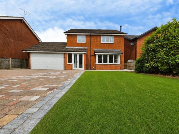 4 bed property, in Belgrave Avenue, £595,000