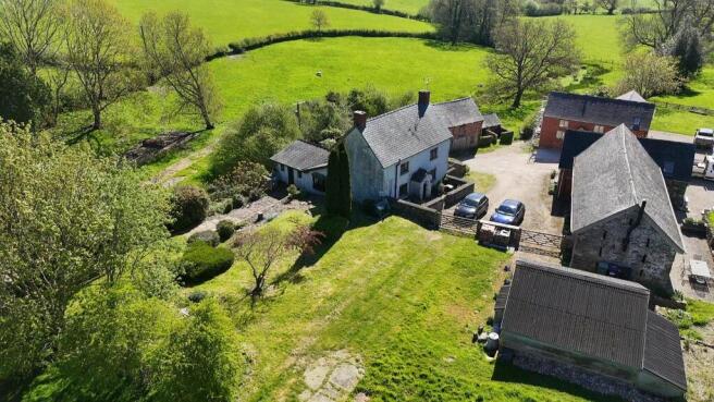 3 bed property, in Nantmawr, £415,000