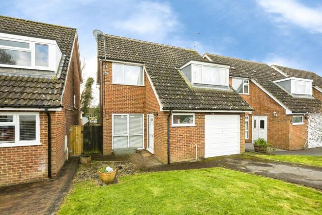 4 bed property, in Kings Ride, £520,000