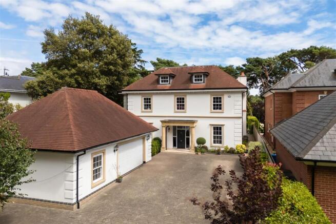 4 bed property, in Bingham Avenue, £2,940,000