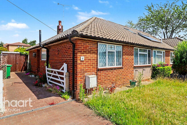 2 bed property, in Walpole Road, £475,000